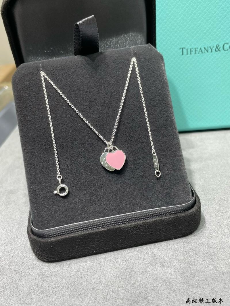T*f*ny necklaces